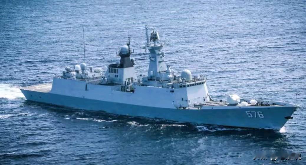 这世界乱套了。病毒卷土重来，战火还在烧，华盛顿的政客们却没空管这些，满脑子只想着