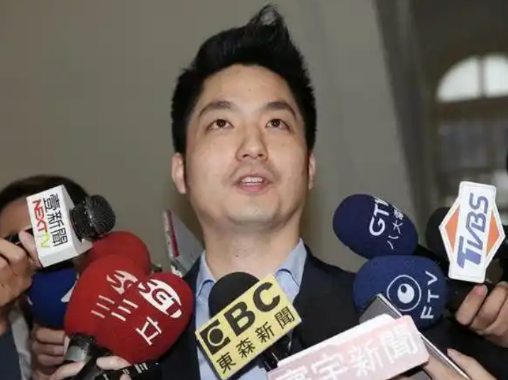 台北市市长、蒋介石的曾孙蒋万安直接把话撂下了！他当着媒体的面斩钉截铁地表