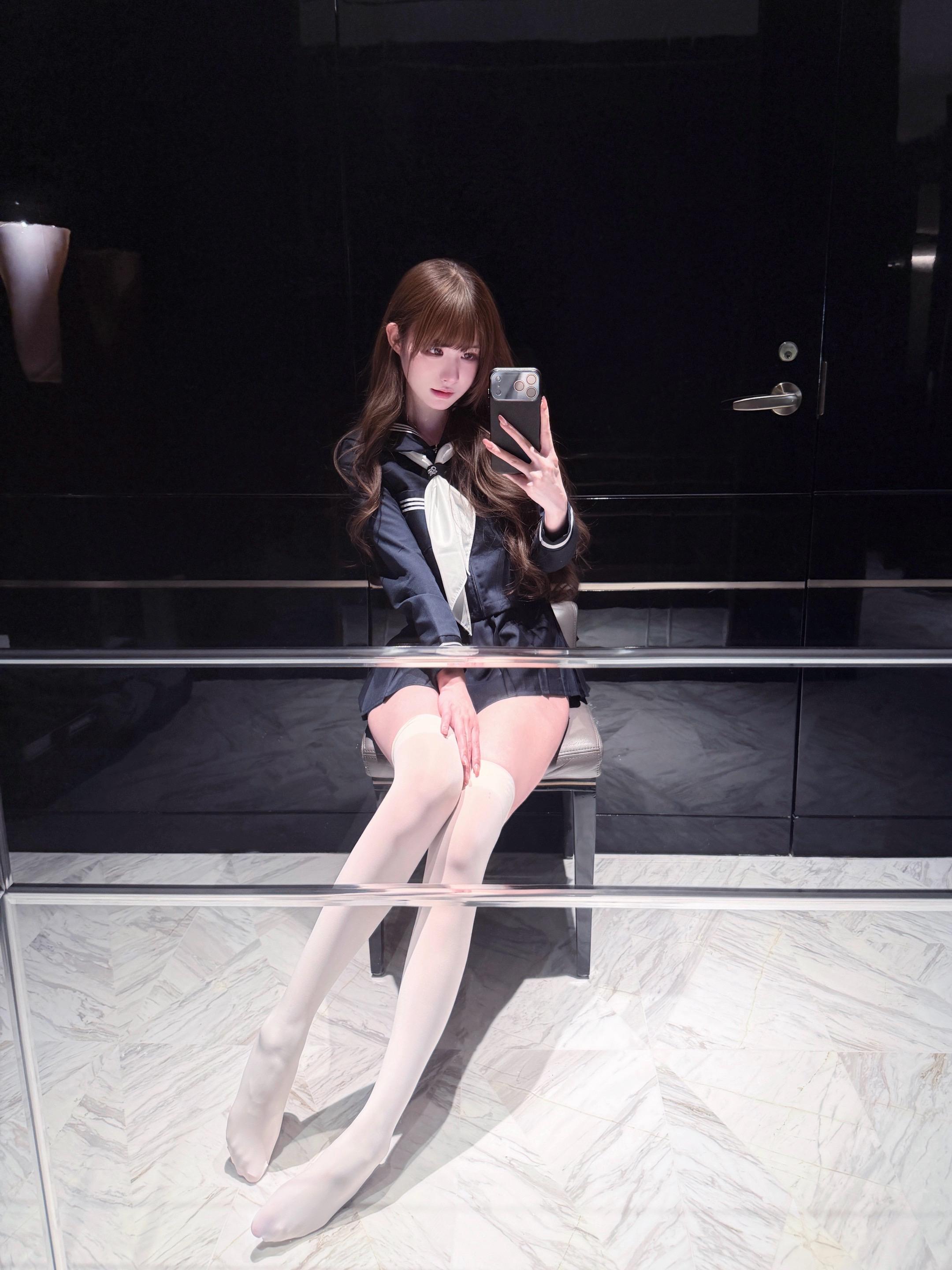 当年扫射弟弟控的时候 我在弟弟怀里什么都没听到  T^T