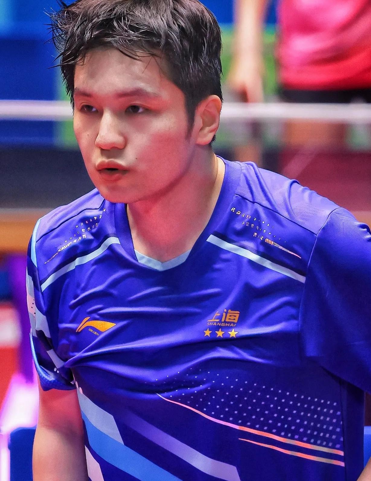 樊振东四次参加全运会，单打成绩如下[玫瑰]2013年第十二届全运会，樊振东在