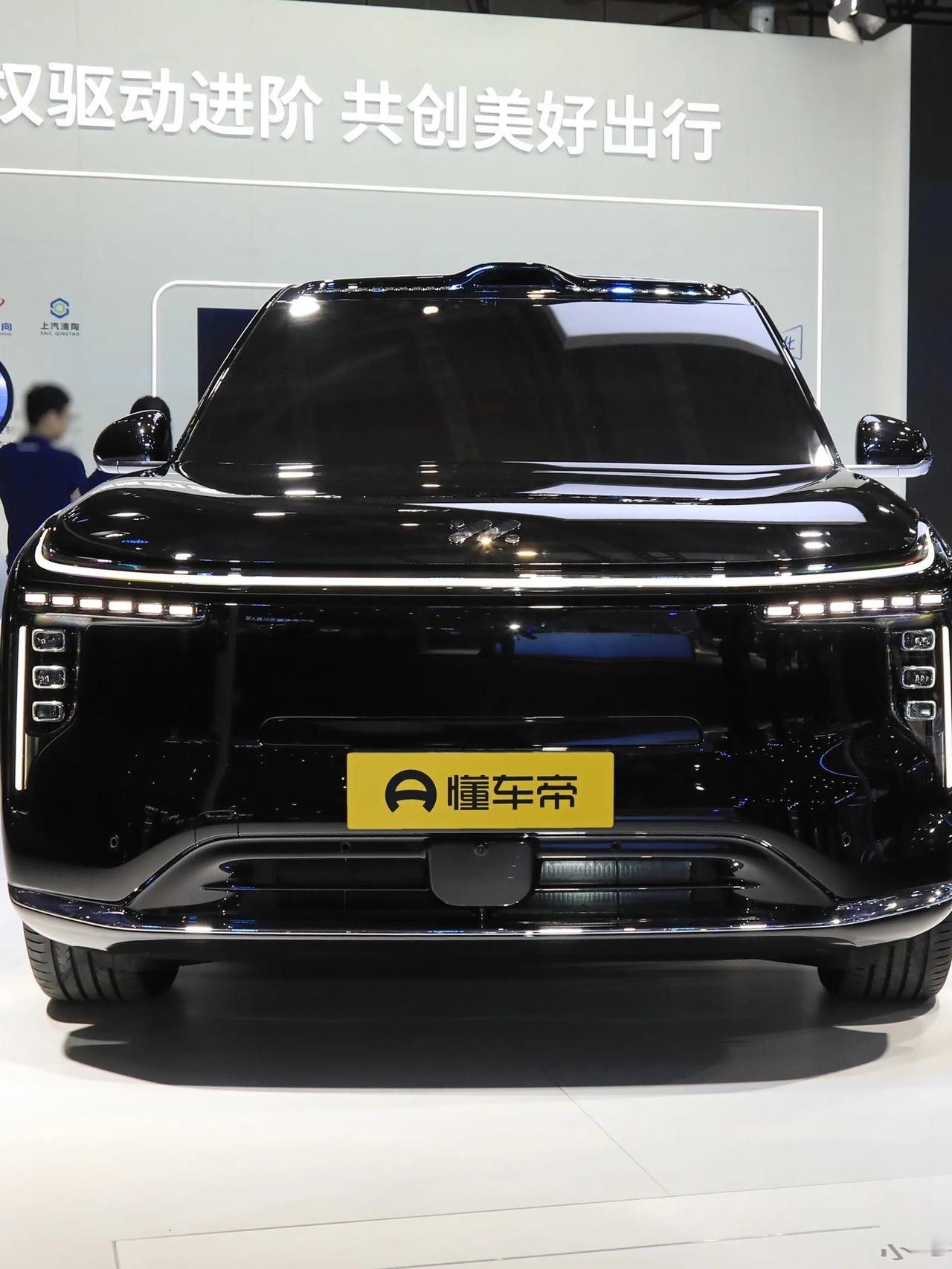我个人就喜欢大车,智己宣布LS9以后,心里有痒痒的。可是除了之前发布的几段视频图
