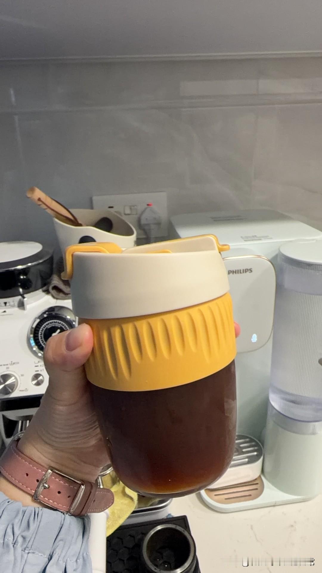 一大早就上了一节普拉提虐腹，减肥的这条路是缓慢而且要坚持的。不要催我我在努力😁