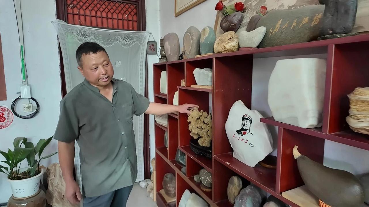 在南阳南召县皇后乡，一块从山上捡来的普通石头，经过匠人刘天杰的一雕一琢，身价能翻