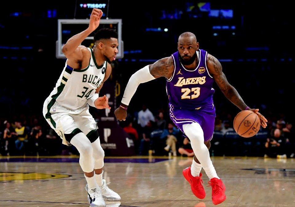 湖人和森林狼疯狂追逐字母哥NBA湖人高管：勒布朗，有个好消息，我们搞到字母哥了詹