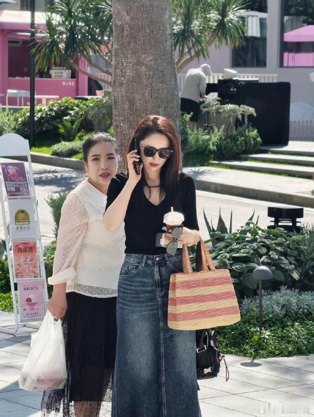 阿那亚偶遇董璇张维伊小酒窝网友阿那亚偶遇董璇张维伊小酒窝网友阿那亚偶遇董璇一家