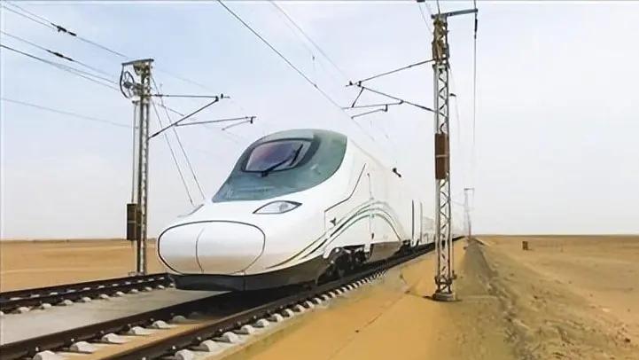 中国帮沙特建高铁，结果干了九年，还赔了41亿，外媒纷纷嘲笑中国“冤大头”，如今中