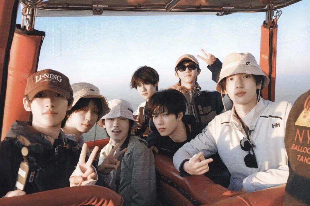 左右为团张真源爆笑上线🙌一个跑男团一个时代少年团，都是心头肉太难选了吧白鹿让