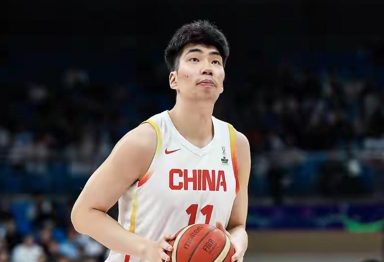 余嘉豪，我敬你是条汉子！甘愿放下CBA的高薪，远离舒适圈，再次选择留洋，这次的