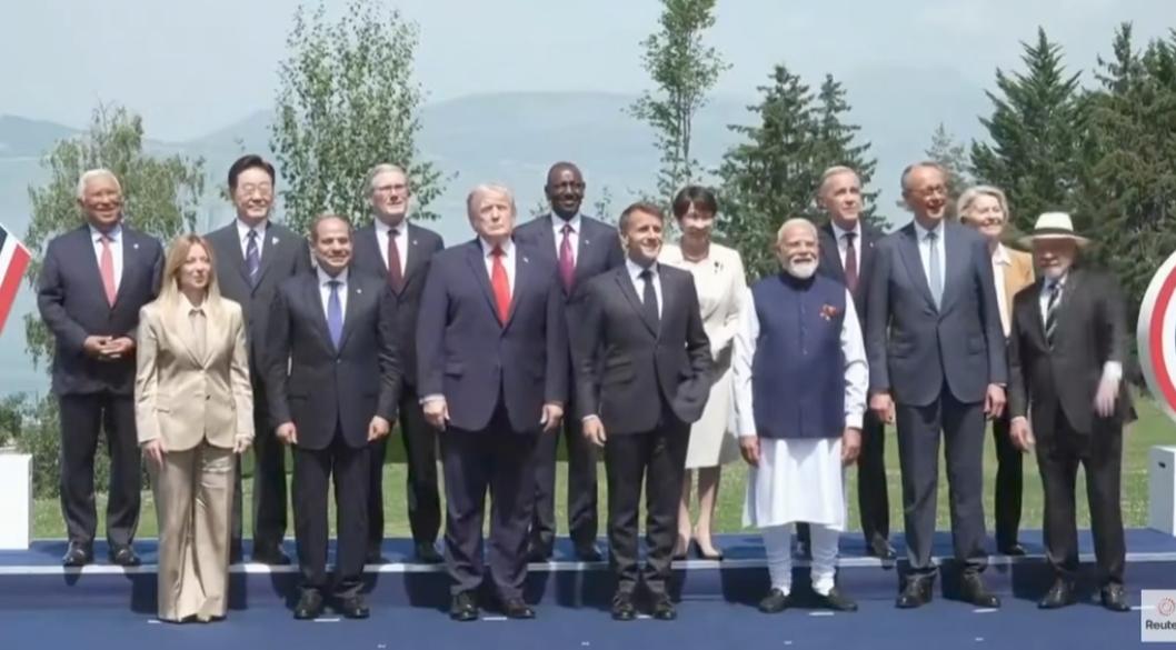 一张大合影，都让人忘了G7是哪七个国家！实际上的G7指的是北美的美国，加拿大，