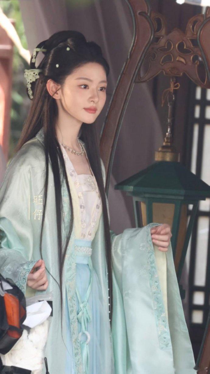赵晴可以演紫灵了赵晴古装瘦了好多，好美啊，感觉可以演紫灵了