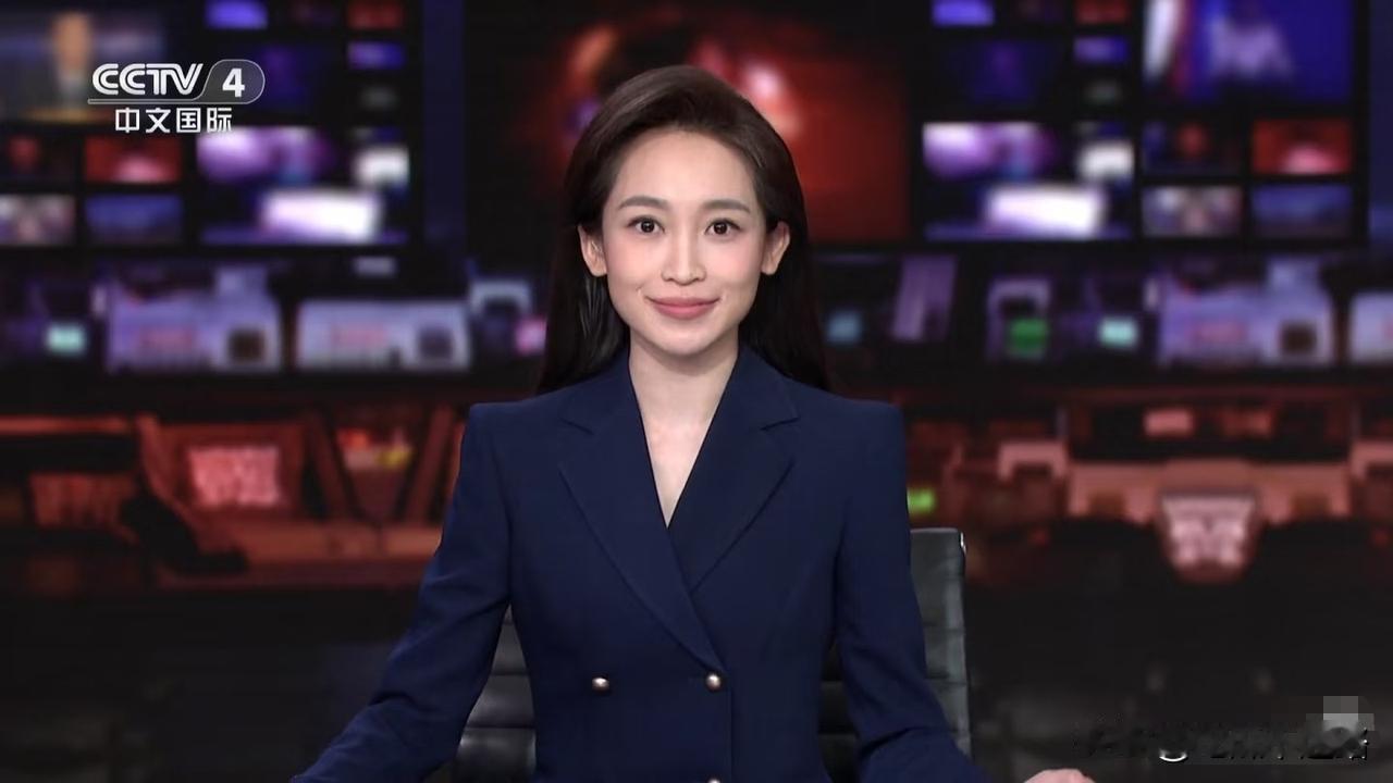 00后都上央视播新闻了，这起点也太高了吧！刷到陶忆雯在央视中文国际频道播