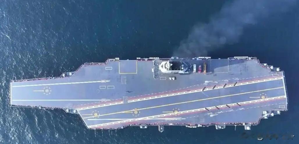 004航母亮剑，中国海军终于补齐最后一块短板，星辰大海不再是梦当外网商业卫