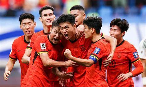 国足这回是彻底跟日本男足结下梁子了。两回合踢国足的比赛，日本队可谓是下了死手，