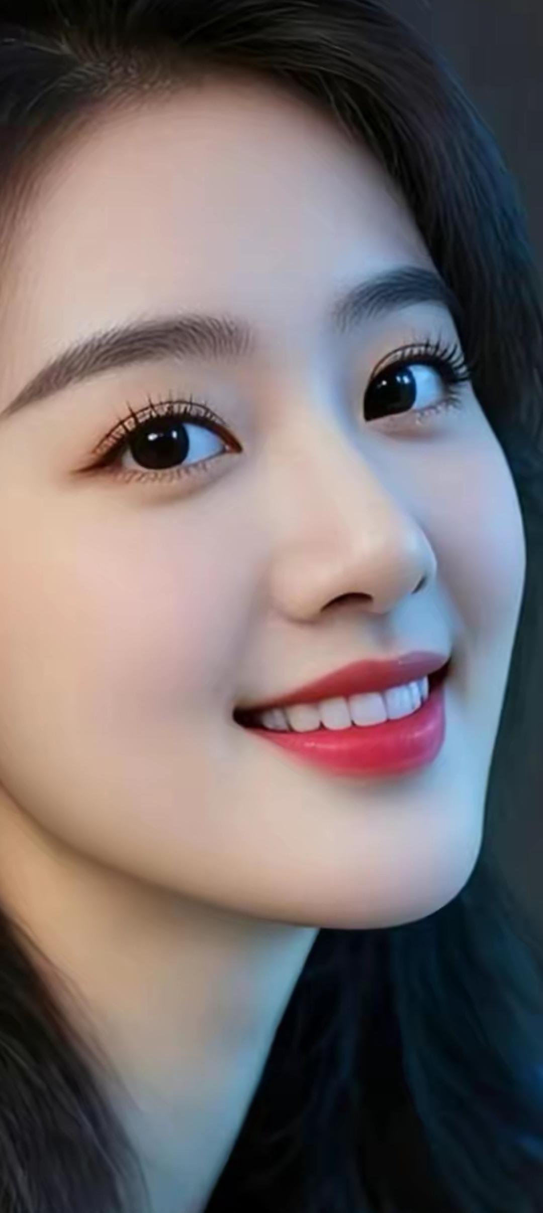 甜美笑容，元气满满，少女心爆棚！😊✨