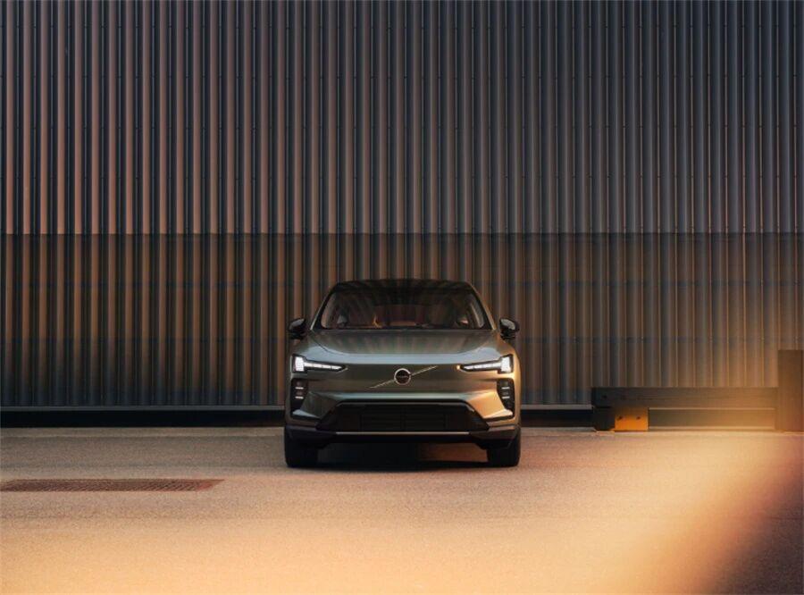 沃尔沃EX60全球首发1月22日，沃尔沃全球正式首发全新纯电中型SUVEX6