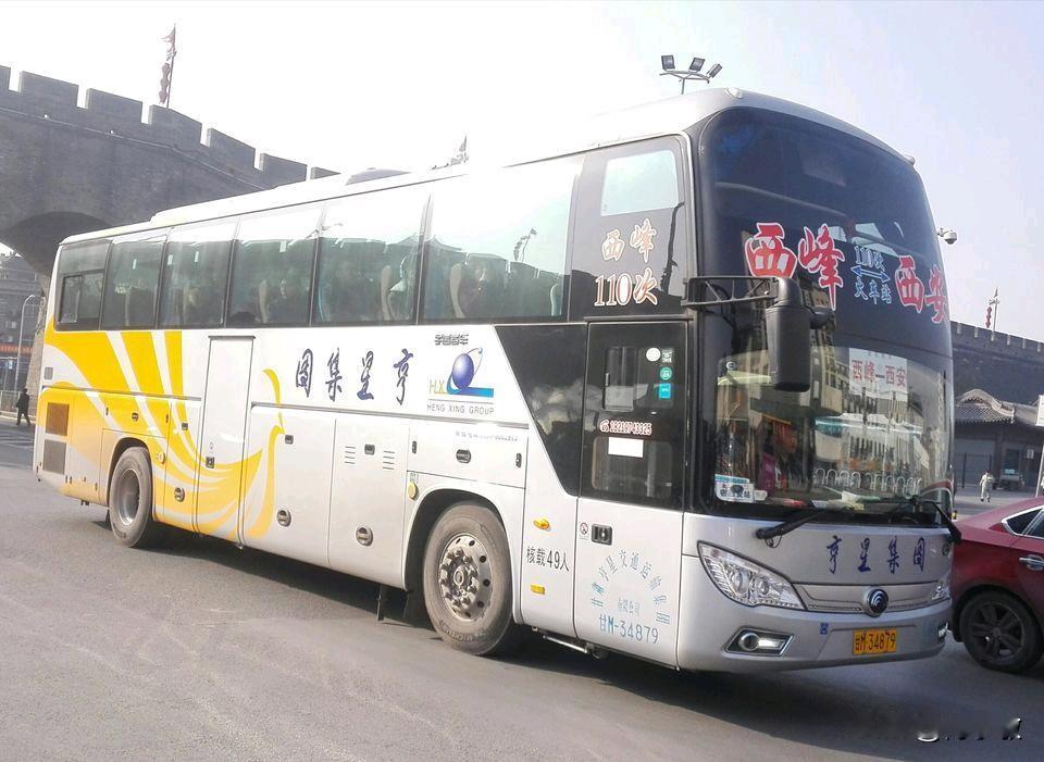 在2020年银西高铁正式开通之前，庆阳的铁路出行一直是当地的一大短板。这座地处陕
