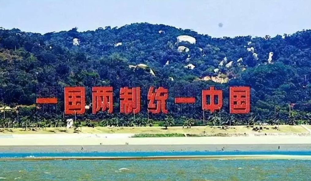 台湾当局高层接连“叛变”，赖清德一口气开除5名民进党要员，还警告国民党、民众党要