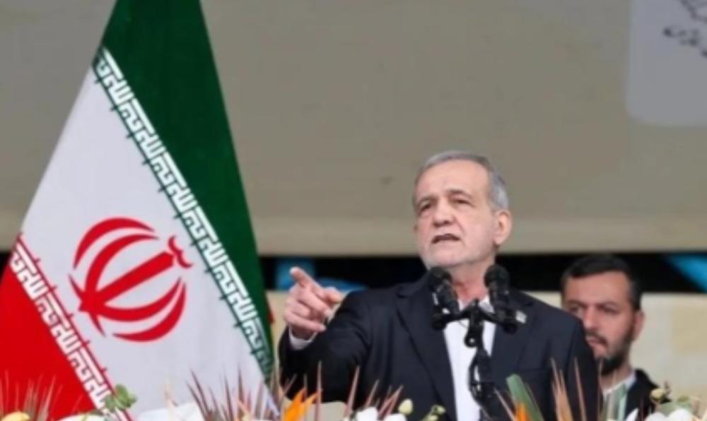 伊朗这回可是把“兵不厌诈”玩明白了。前几天还要死要活要把霍尔木兹海峡封死，搞