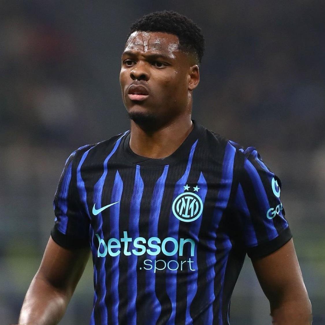 瓜罗：在一月份的时候国米原本准备将邓弗里斯出售给利物浦但利物浦最终放弃了这笔