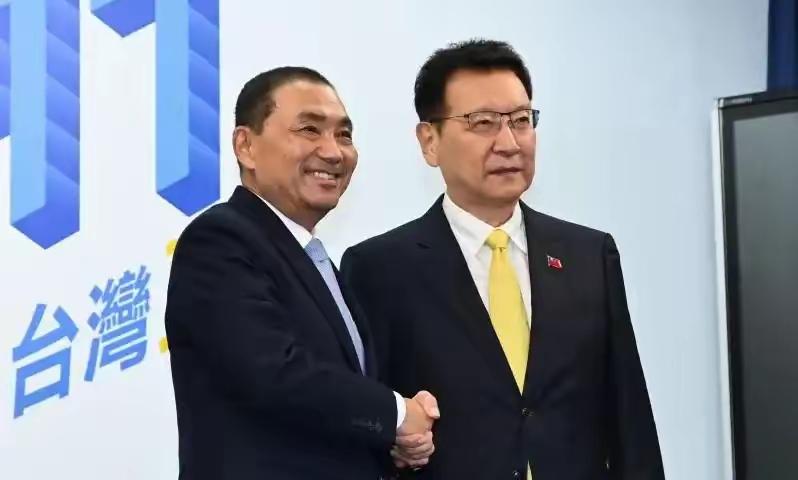 国民党不要内斗了！！！赖清德在岛内搞大罢免后，进民进党的民调支持率一路走低，甚