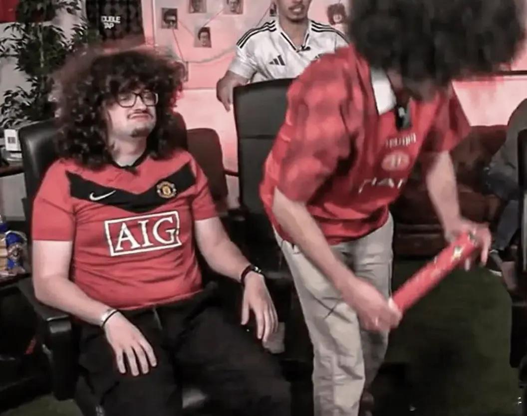 又清零了！曼联蓄发哥崩溃瘫坐椅子上：493天无法理发苦等5连胜北京时间2月11