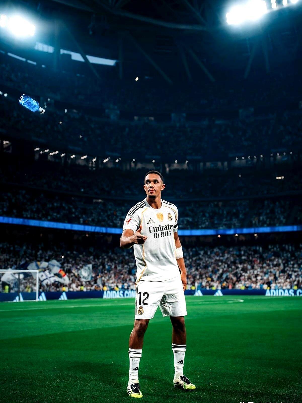 被骂水货100天，情人节一夜逆转风评。复出首秀，他只用了5分钟。一脚跨越半