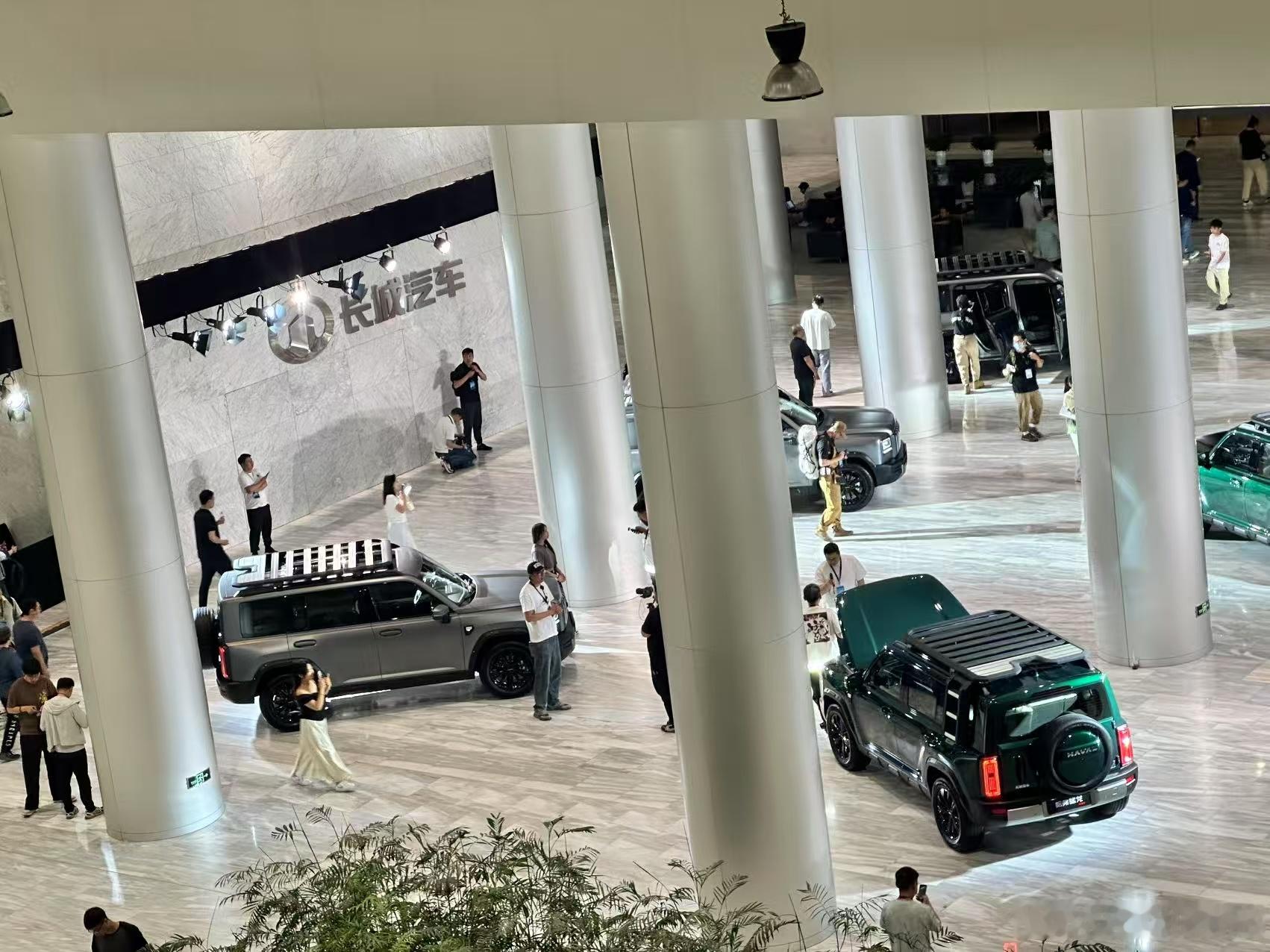 参加过拉力赛的人才能设计出真越野车，哪怕是轻越野，没点比赛经验也根本设计不好！前