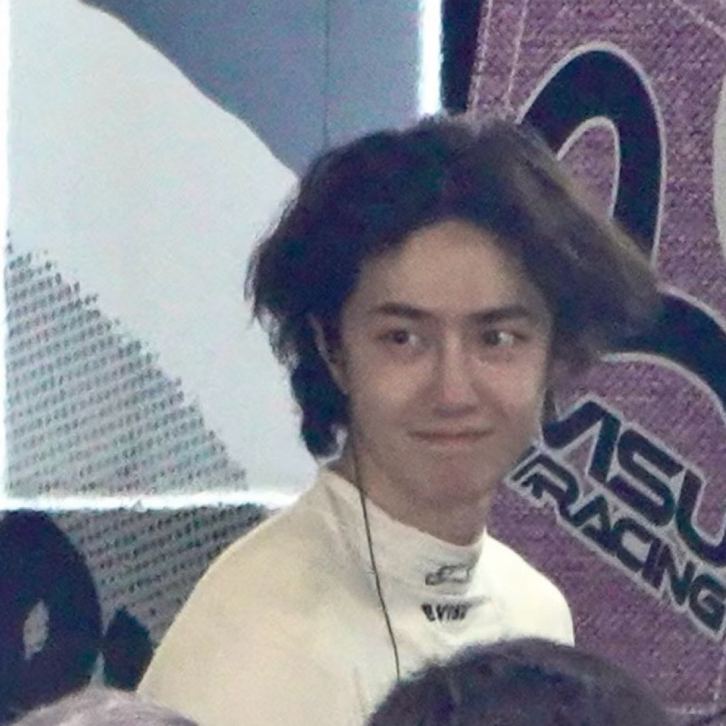 傻笑什么​​​