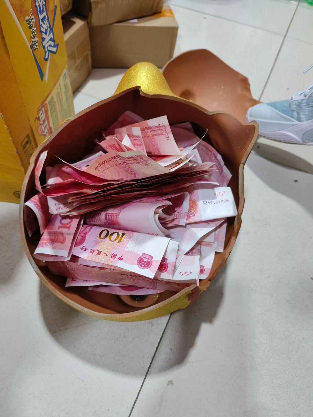 我家闺女舍命给生了个大胖孙子，一个月给六千还多吗？这是我们小区那小媳妇她娘家