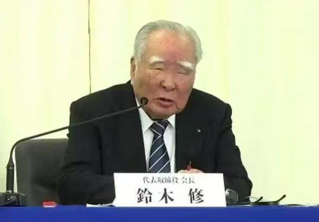 铃木修现在是否感到后悔呢？2018年，铃木宣布退出中国市场，紧接着又以一元的价格