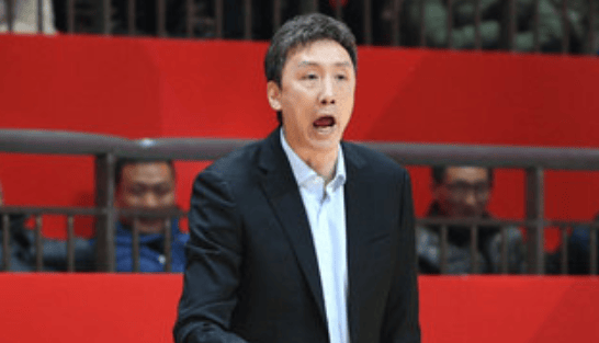 易立: 本场比赛只能用糟糕来形容, 外援上场就想着一打一