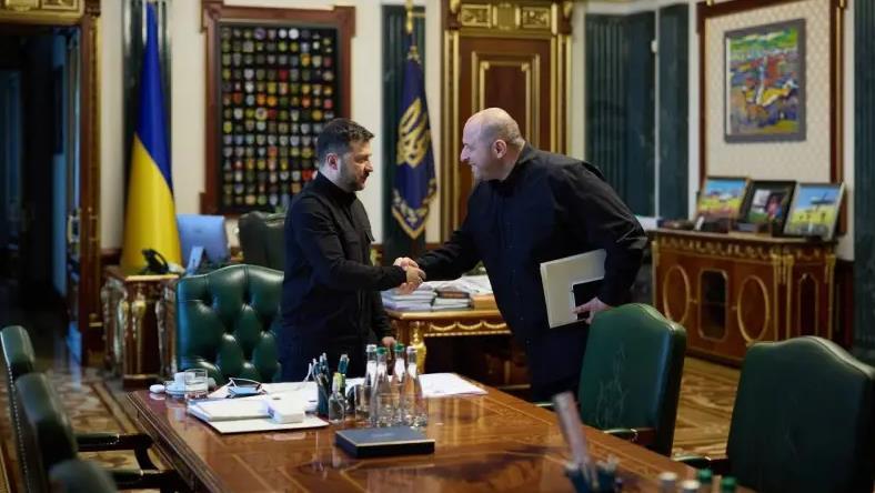 泽连斯基要求乌梅罗夫'体面结束'与俄罗斯的冲突泽连斯基最后还是需要美国