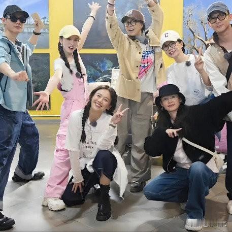 花少7售后杀疯了！马思纯曝全员频繁聚会，5小时起步聊到停不下来！《花儿与少