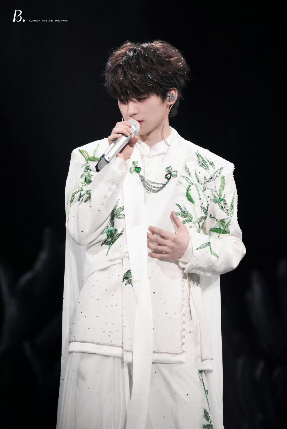 梓渝茉莉奶白“你们没有参与的那些我的过去我给你们带来新的”朋朋啥都知道我