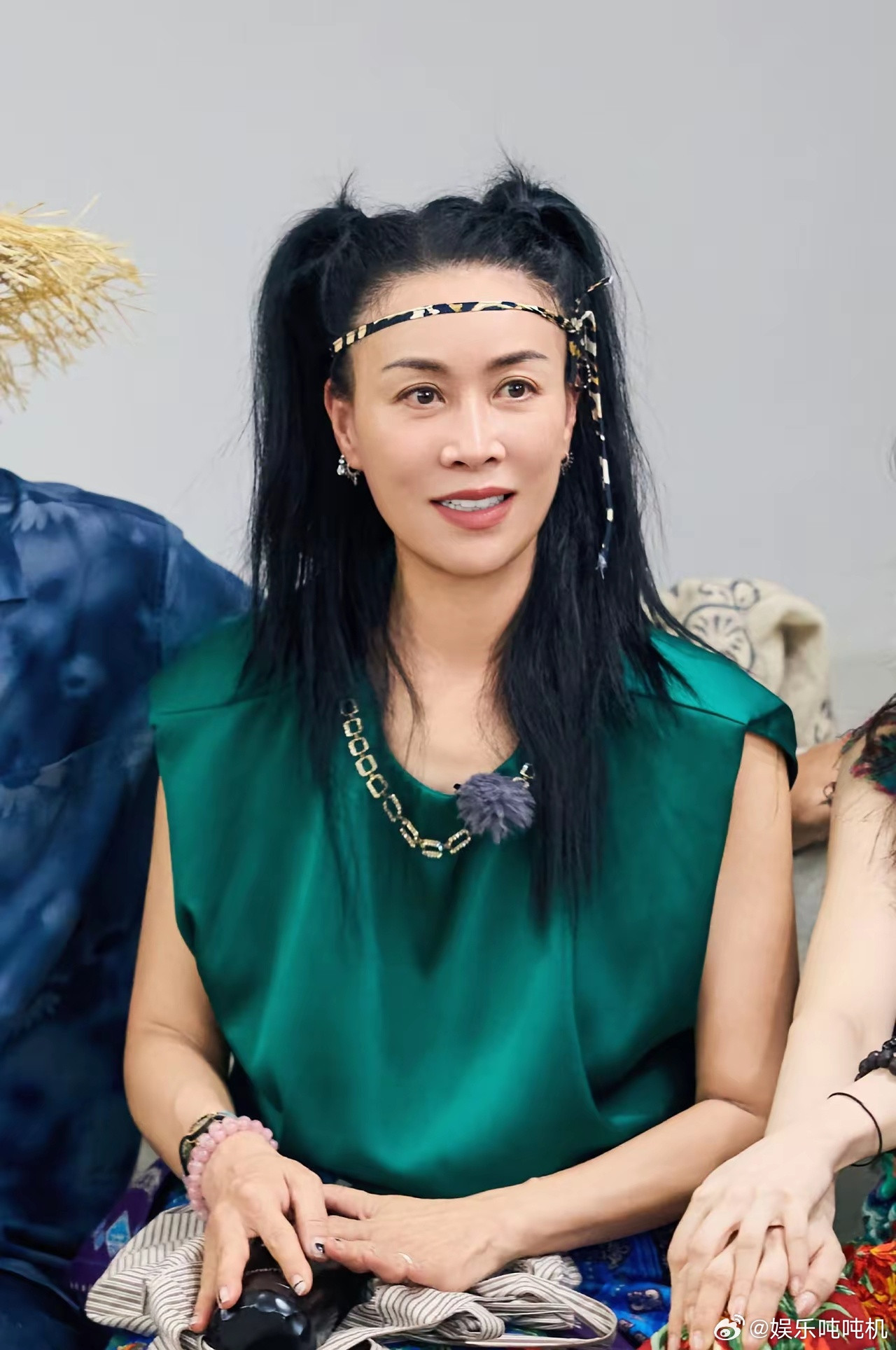 实不实锤。孟桐都辜负那英了。​那英多次在节目上夸孟桐。最近《花少7》上，导演组让
