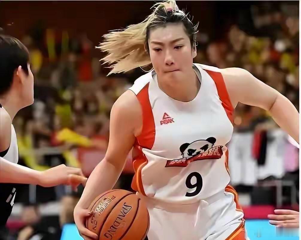 李梦为何不受国家队重用？苏群：宫鲁鸣曾让CBA70分先生孙军走人​​​