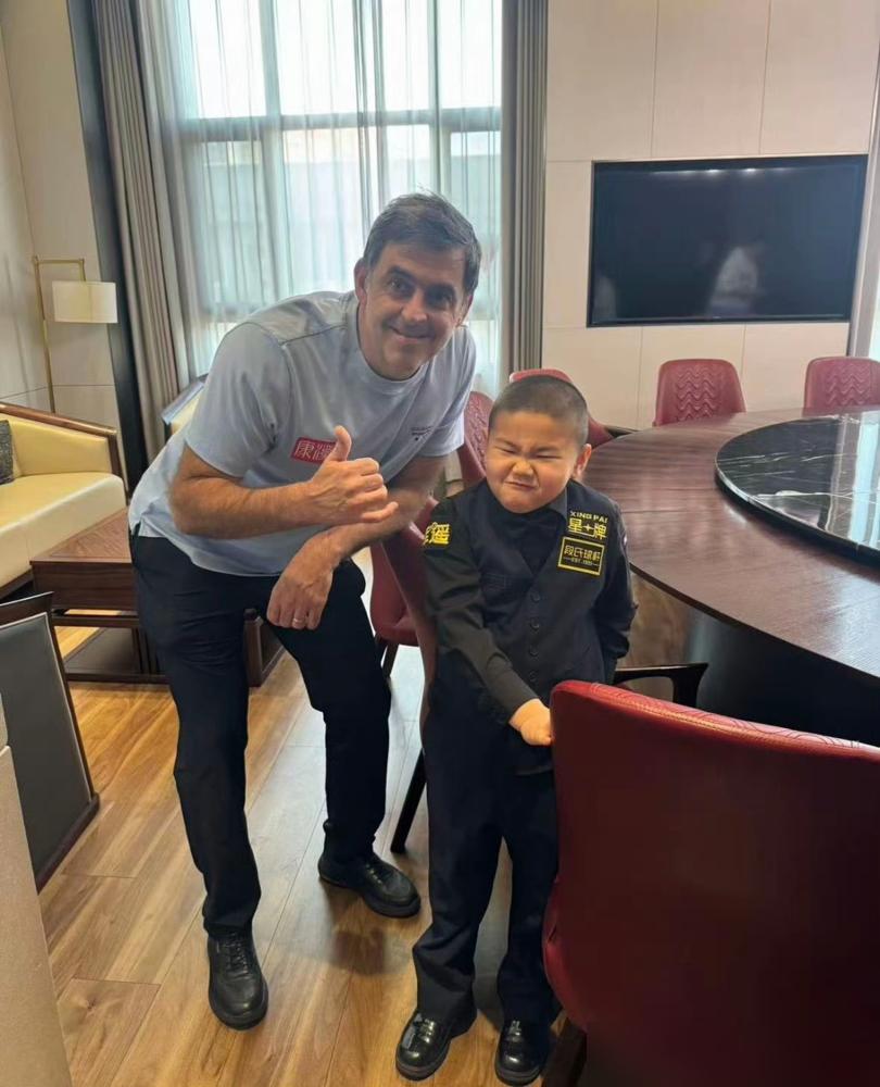 1470元一张票，奥沙利文在玉山割韭菜？你以为是球迷福利，其实是“锁场费”。