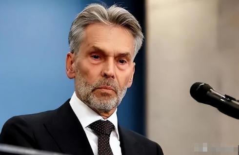 欧洲刚把中资芯片厂强制接管，中国反手就把仓库大门上锁——安世半导体惠州、上海两大