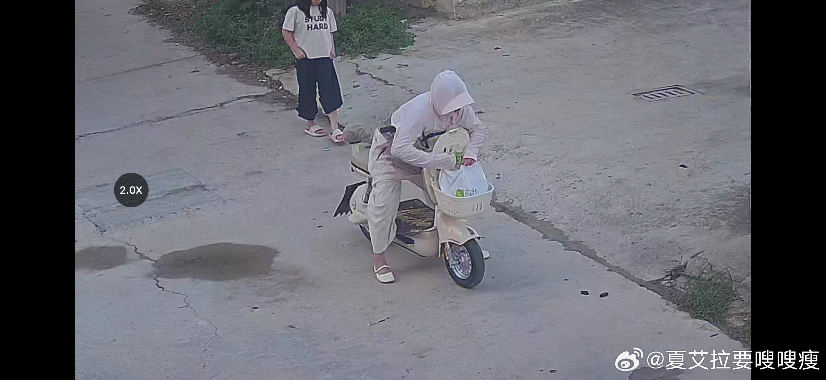 现世条件下经济不稳，出现了很多倒反天罡的现象啊。素质堪忧匪夷所思的人越来越多，多吐槽一句都会损耗能量