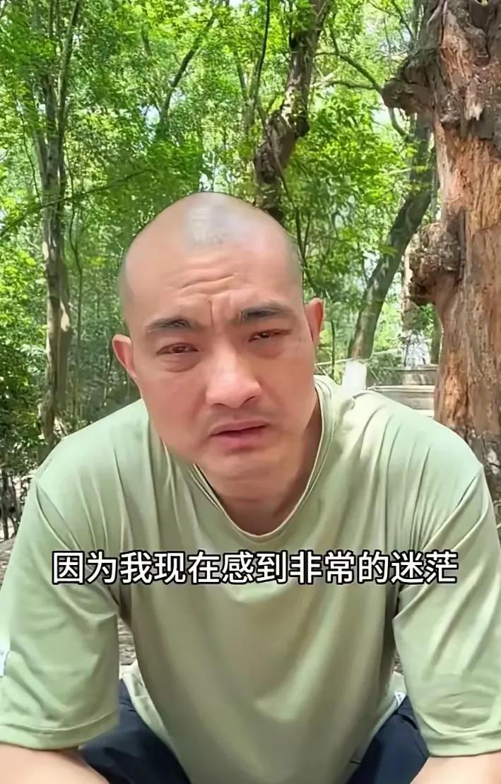 男儿有泪不轻弹，只是未到伤心处！奇娜没了，岳父岳母回阿根廷了，家里有三个孩子需
