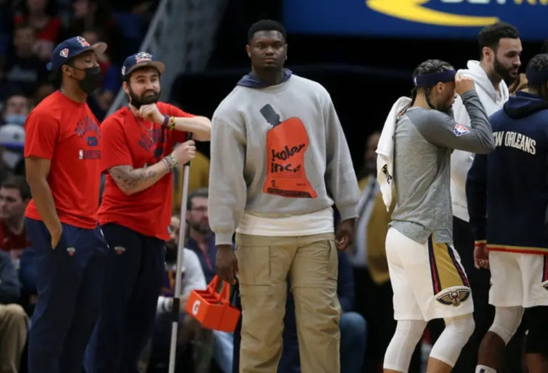 鹈鹕队是真有意思，守着一群不错的球员，什么锡安威廉姆斯，什么特雷墨菲，什么费尔斯