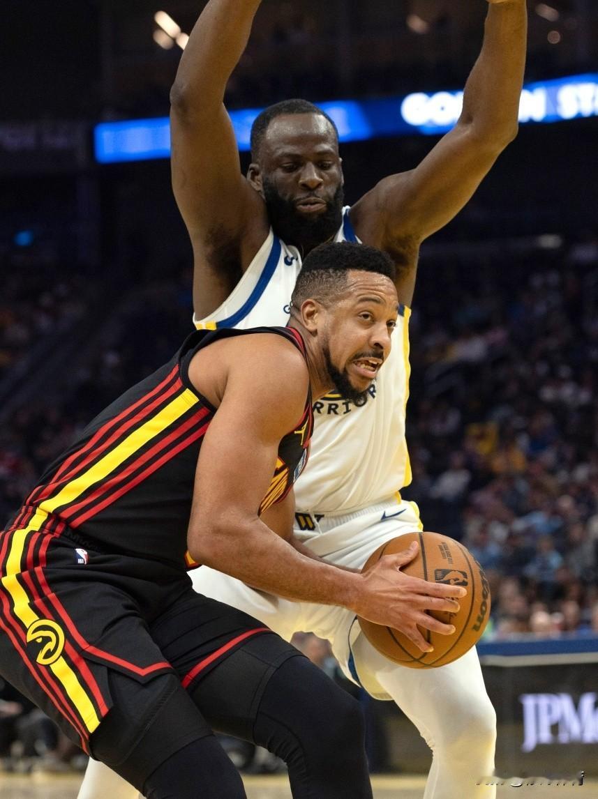 老鹰交易了个寂寞！换来麦科勒姆之后，数据和战绩都更差了：1、在奇才——打了3