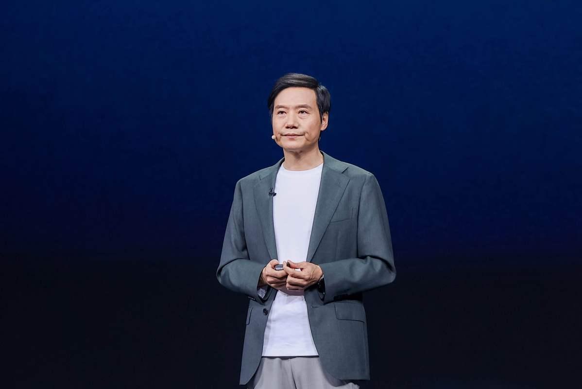 自从有了小米手机，穷人也用得起智能手机自从有了小米家电，众多空调电视已由高大上