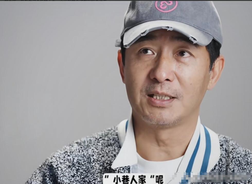 演员郭晓东说：“最近这些年，我很少回老家，但每次回去都对我妈唯命是从， 我妈