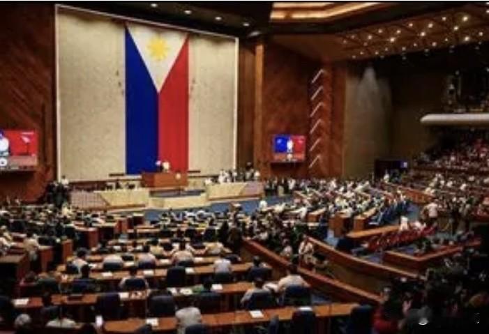 菲律宾众议院周一批准了两院协调委员会关于2026年6.7万亿比索国家预算草案的报