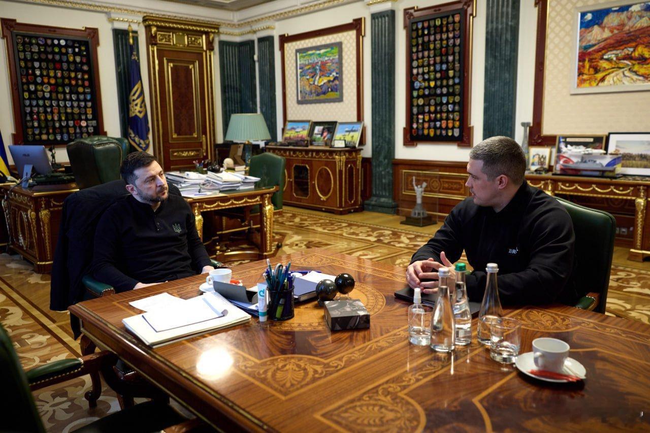 ❗️据《乌克兰真理报》消息人士透露，米哈伊尔·费多罗夫是乌克兰总统办公厅主任一职