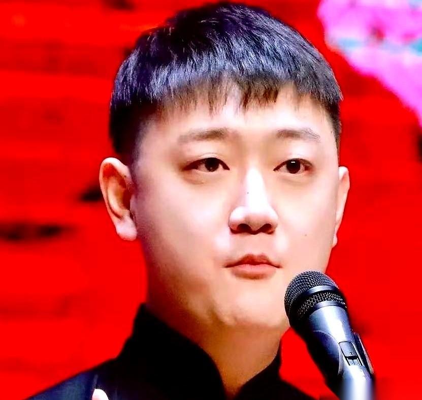 德云社这事儿，说白了，就一句话：拿“情分”当“本事”，这路走不远。创始人之一的