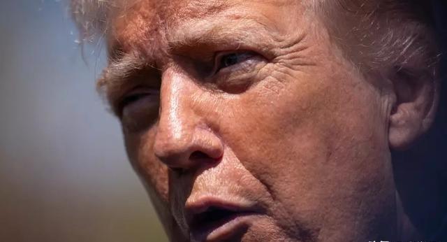 联合早报今报道：“美国总统特朗普说，他曾致信中方，要求中方不要向伊朗提供武器，中