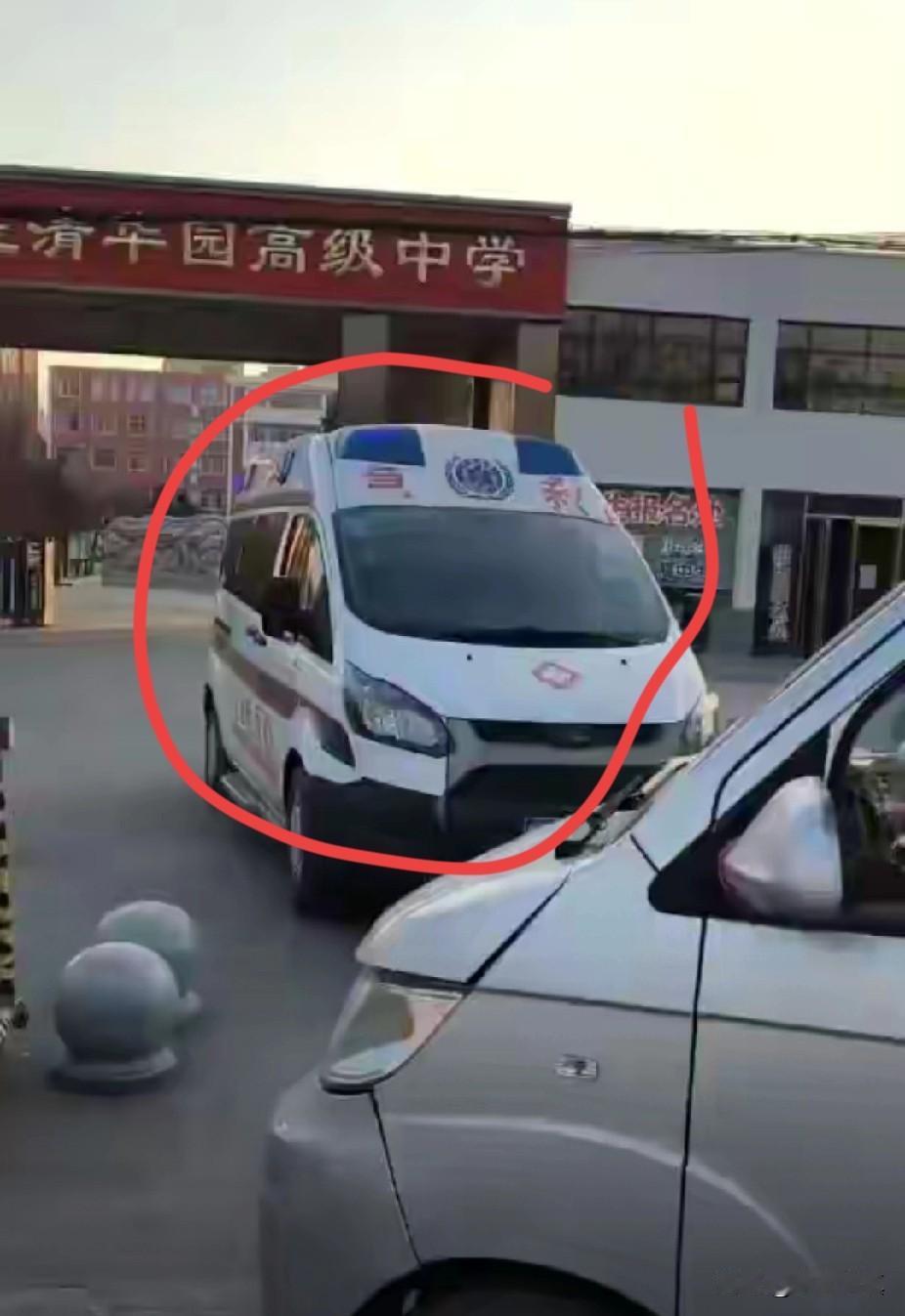 学生校内死亡，校方未经过死者家长同意，私自拉走尸体？河南，近日一条关于学生校