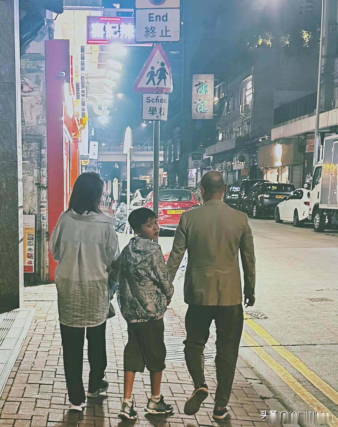 《再见爱人》导演刘乐估计要烦死了！​她本来邀请“路行邓莎”，是想打造下一个“杨子